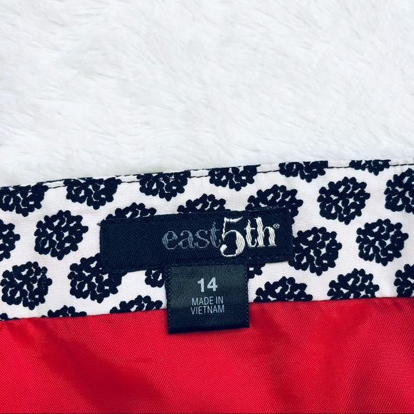 East 5th, Floral Dress, Size 14 - Picture 9 of 15